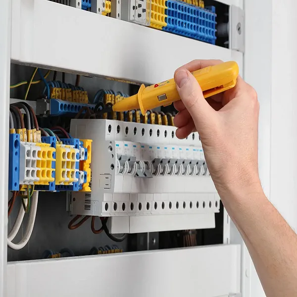 Electricien à Hisron, La Capelle, DHTECH